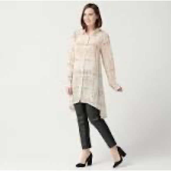 Lisa Rinna long sleeved sheer button down duster/tunic Super super cute! Sz 1X - Picture 1 of 6
